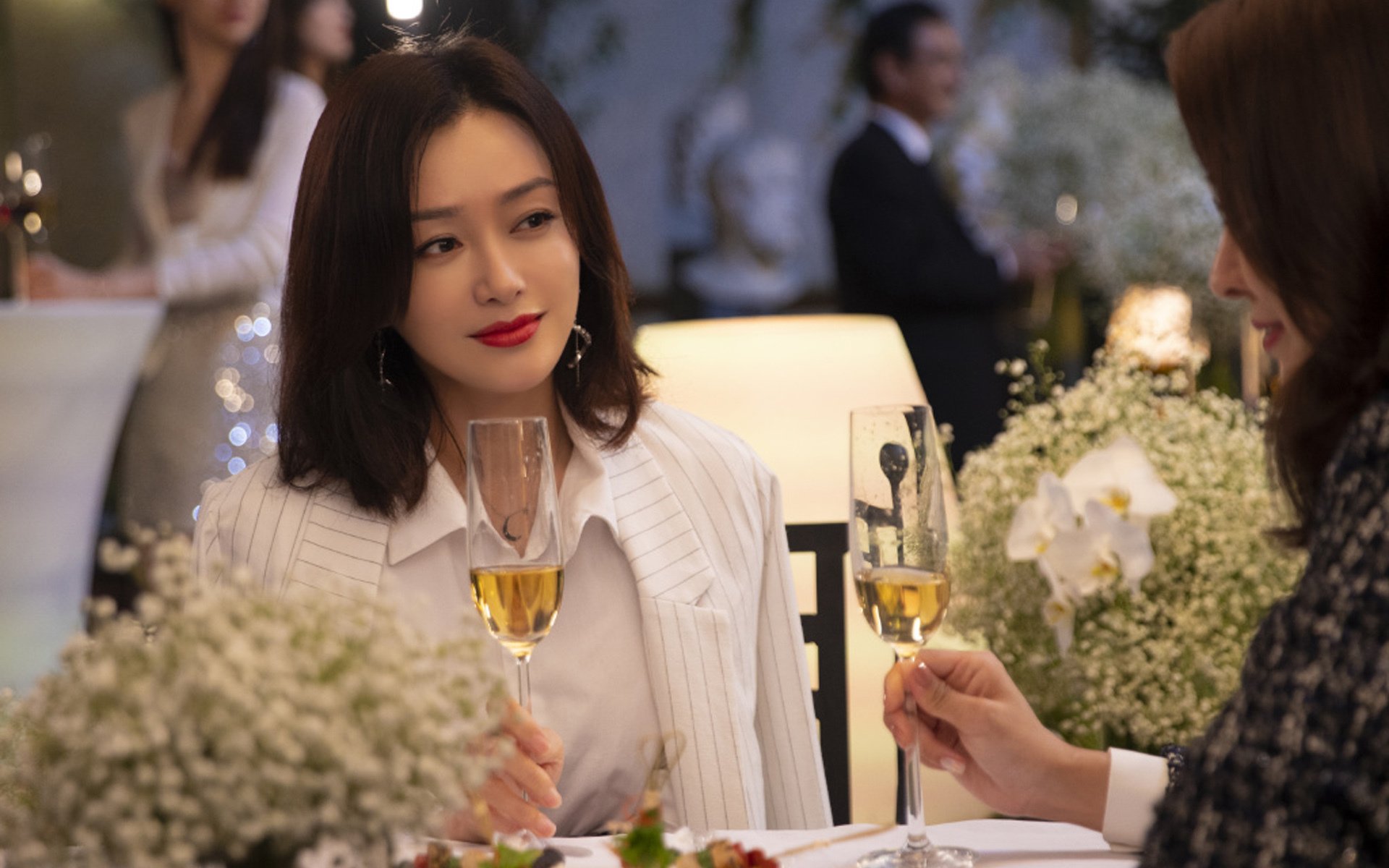 “中国女足在国际友谊赛中震撼全场,士气高涨”,中国女足在国际足联排名